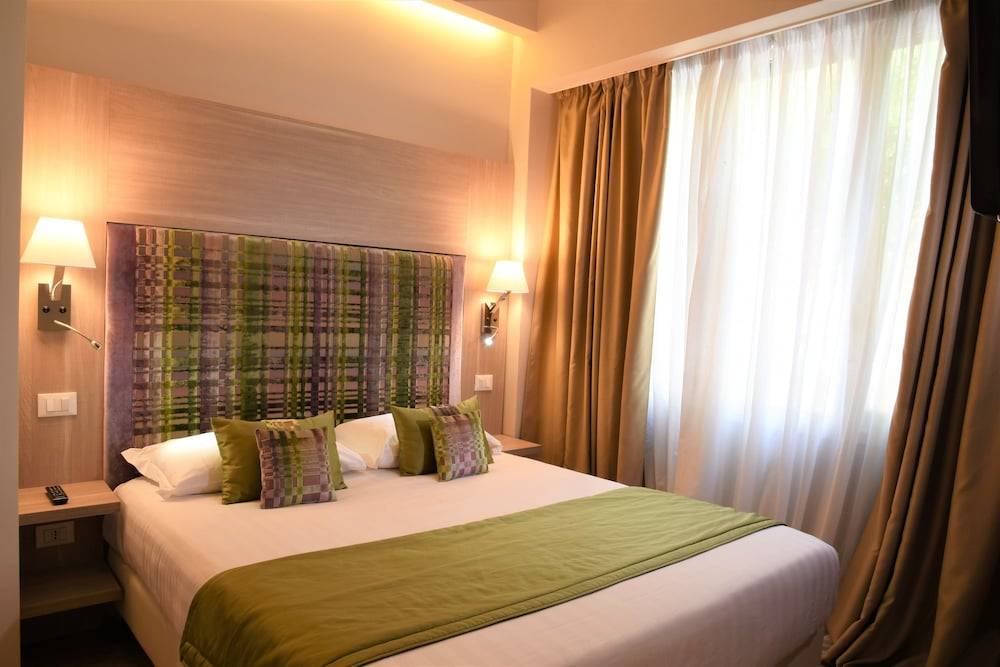Chic&Town Luxury Rooms Piazza del Popolo 1 1