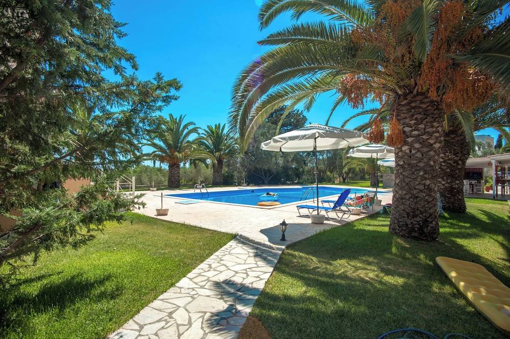 Helena Inn Kefalonia 1