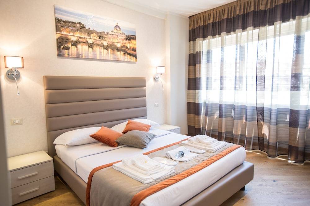 Vatican City Relais 1