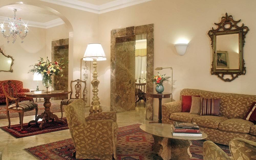 Hotel Lancelot 1
