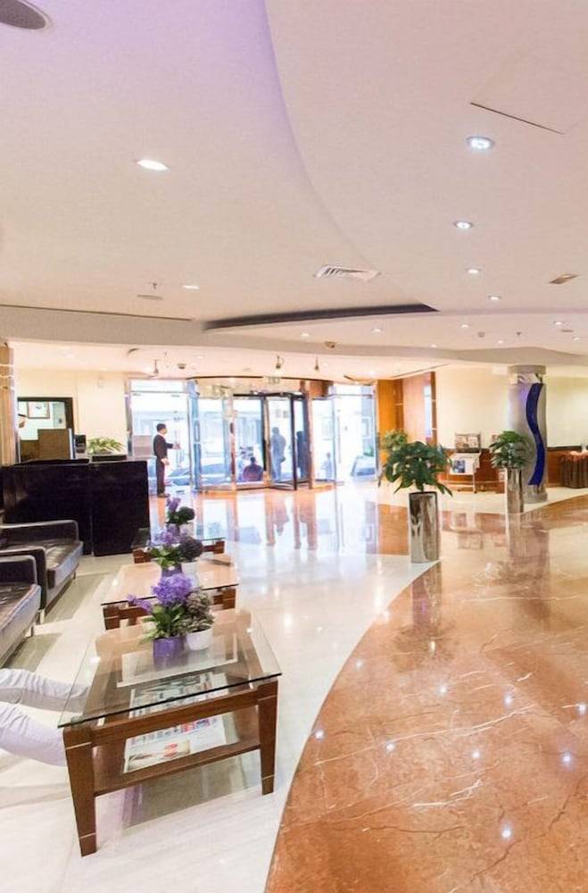 Grand Central Hotel 2