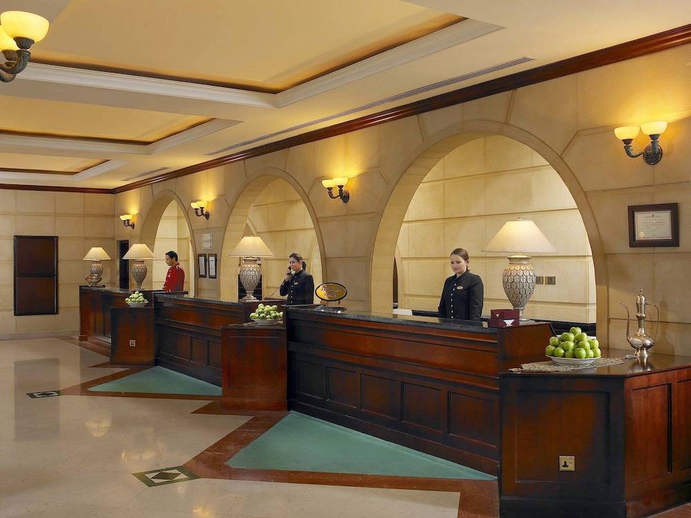 Knight Castle Hotel - Formerly known as Carlton Palace Hotel 2