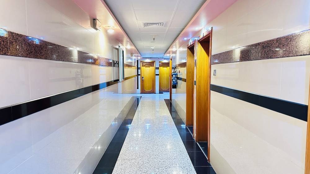 Belvilla Luxury San Marino Near Deira Clock Tower 2