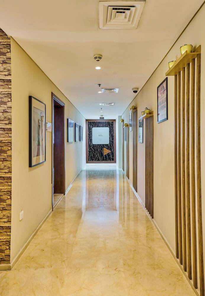 Ramada Hotel, Suites and Apartments by Wyndham Dubai JBR 2