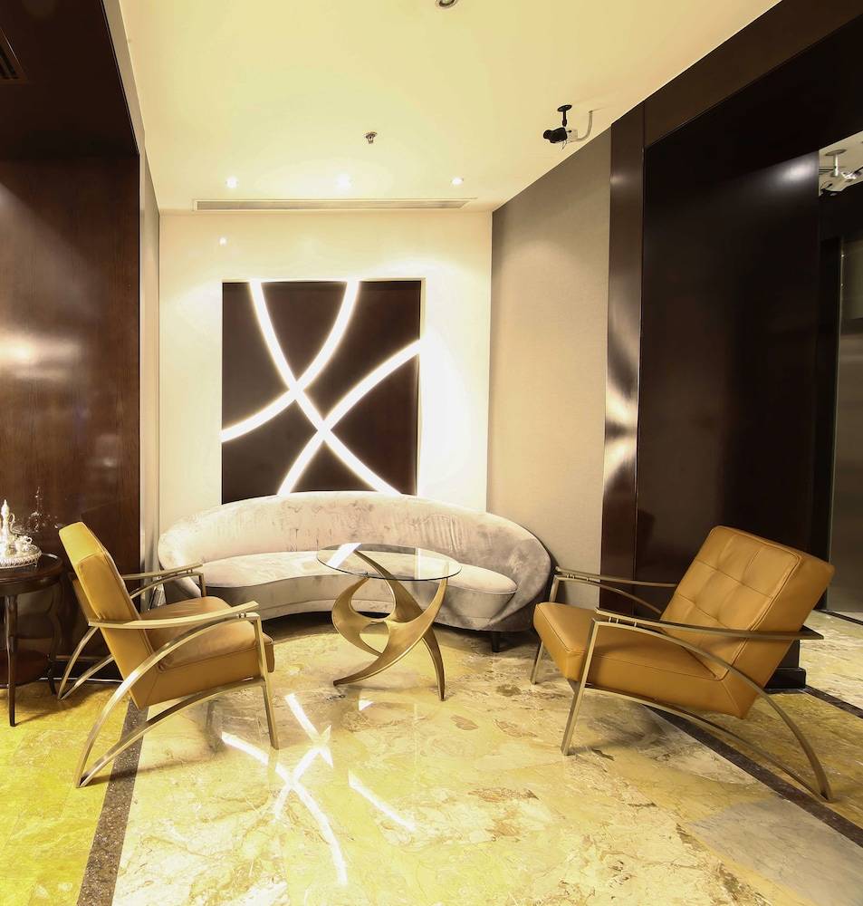 Number One Tower Suites 2