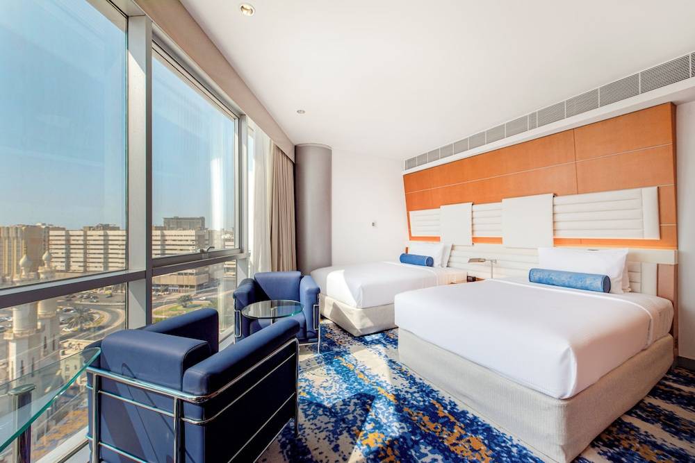 Mövenpick Dubai Creek 2