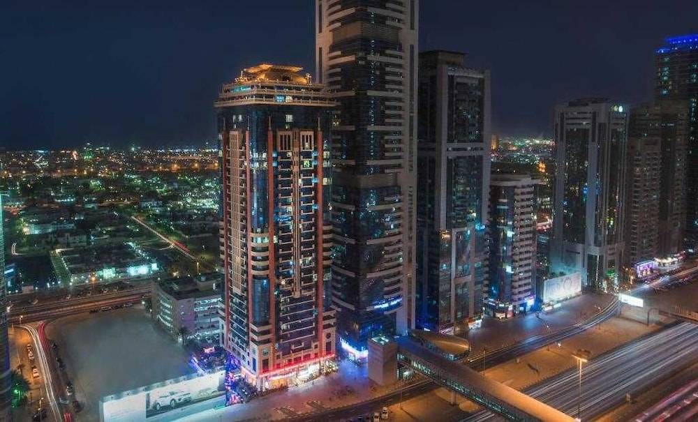 Emirates Grand Hotel Opposite DIFC 1