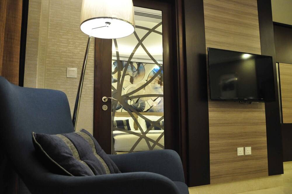 Grand Mercure Business Bay 2