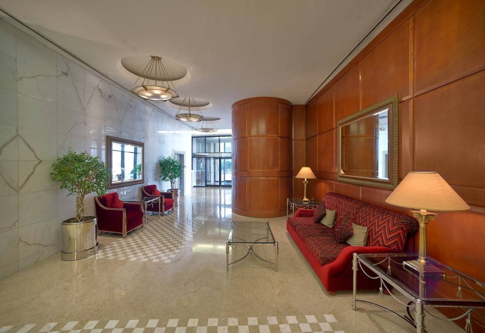Grand Hyatt Residence 2