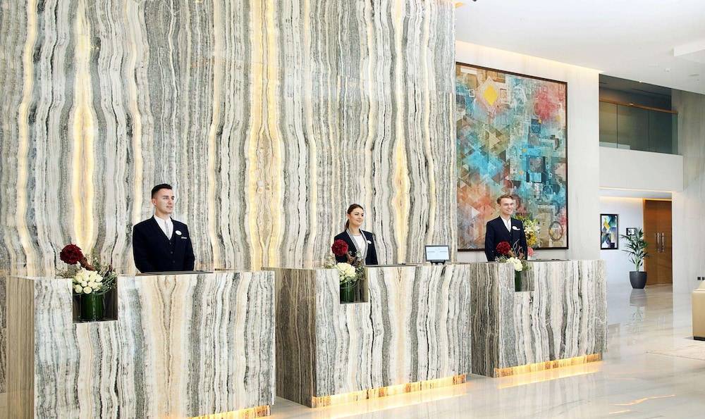 Grand Cosmopolitan Hotel 2