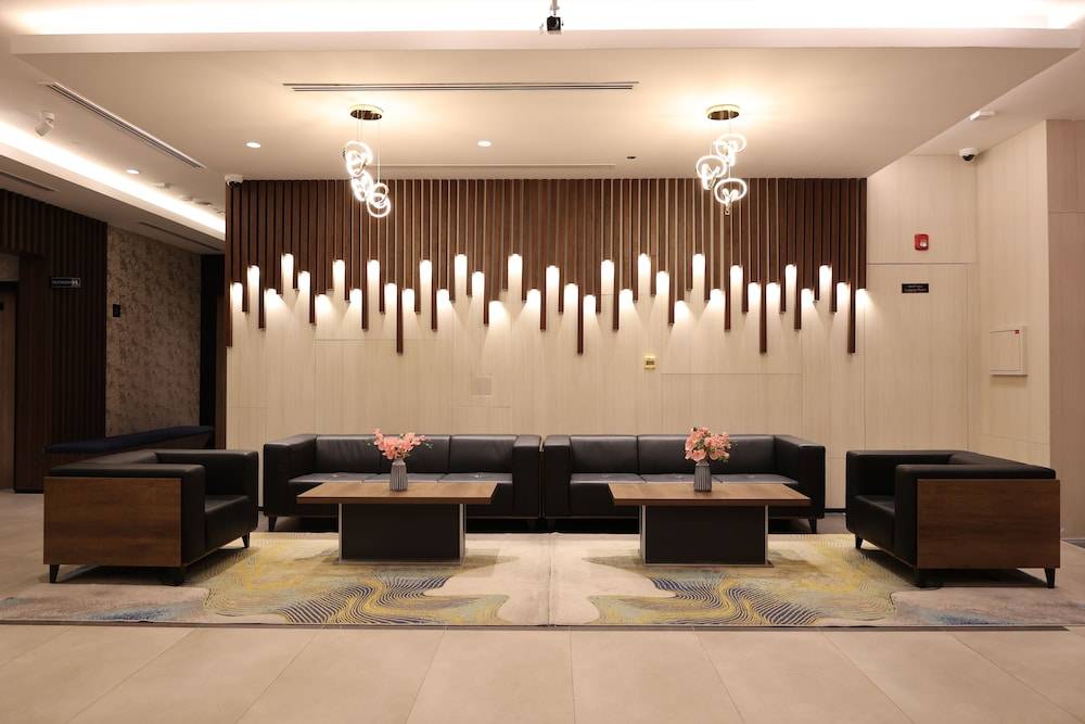 Kingsgate Canal Hotel by Millennium 1