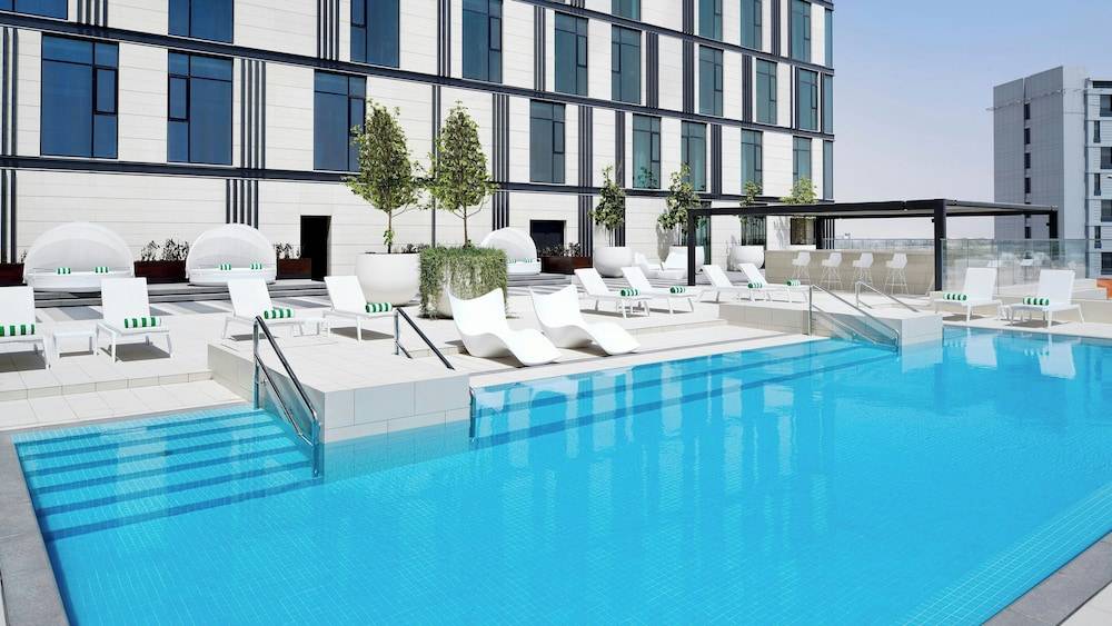 Holiday Inn DUBAI AL-MAKTOUM AIRPORT by IHG 1