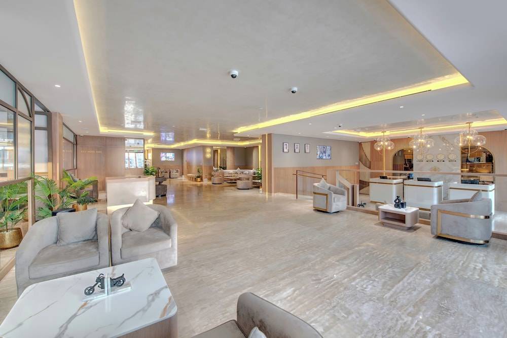 Regency Luxury Suites 2
