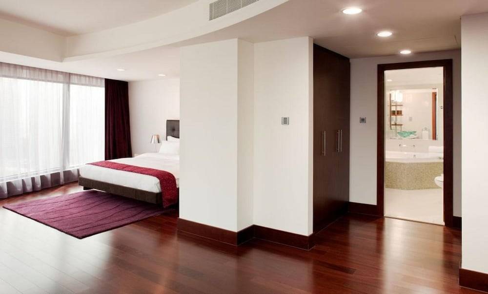 Jumeirah Living World Trade Centre Dubai 2