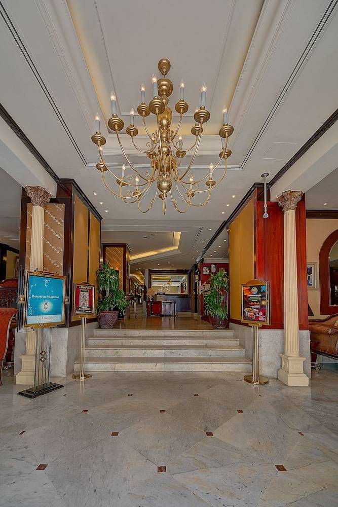 Ascot Hotel 2