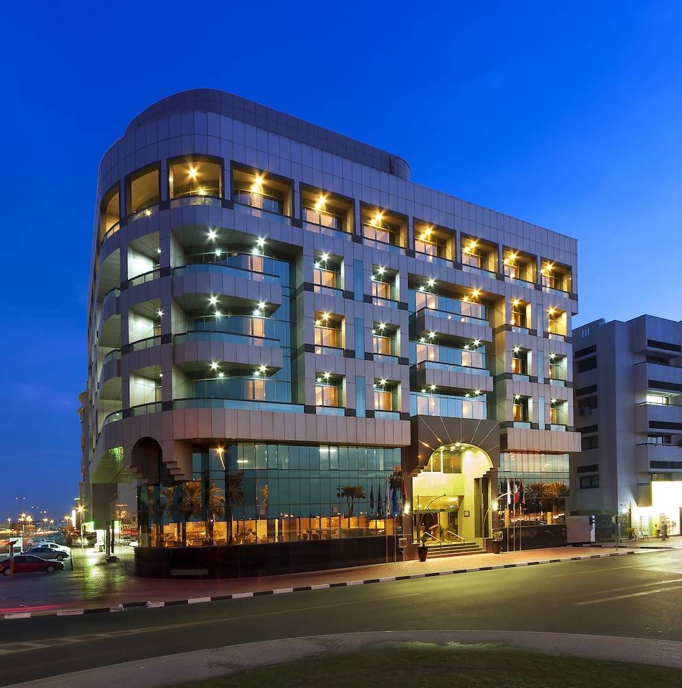 Sun & Sands Sea View Hotel 1