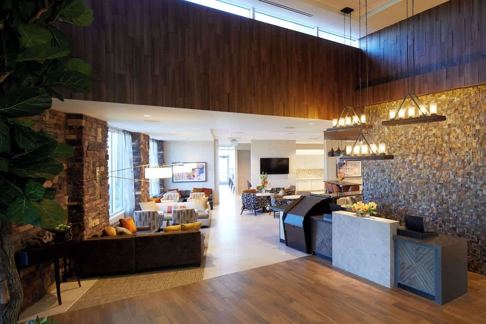 Hyatt Place Las Vegas at Silverton Village 2