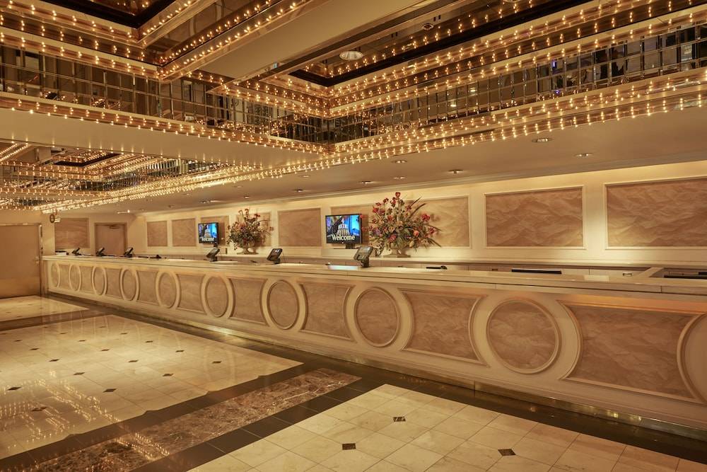 Four Queens Hotel and Casino 2