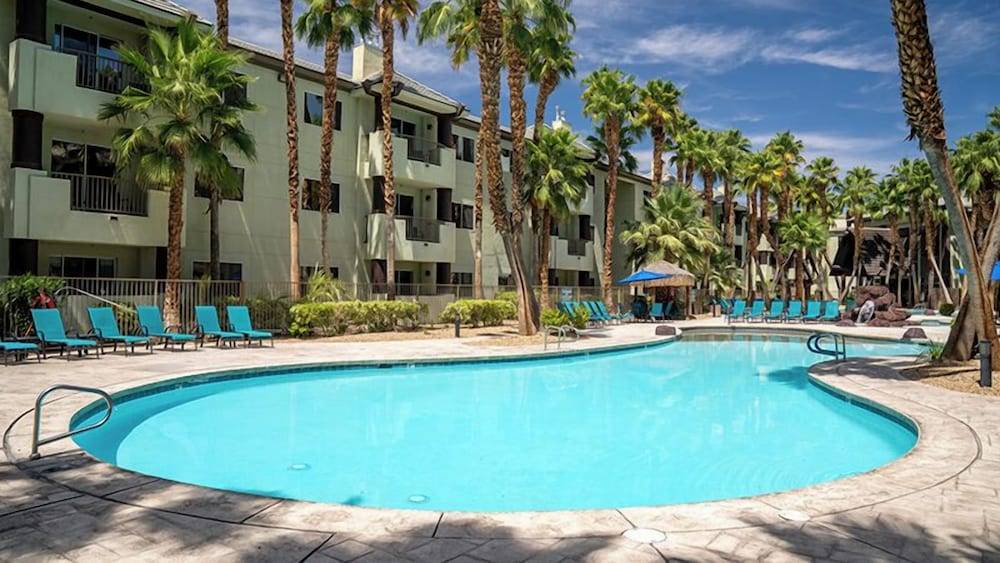 Tahiti All-Suite Resort 1
