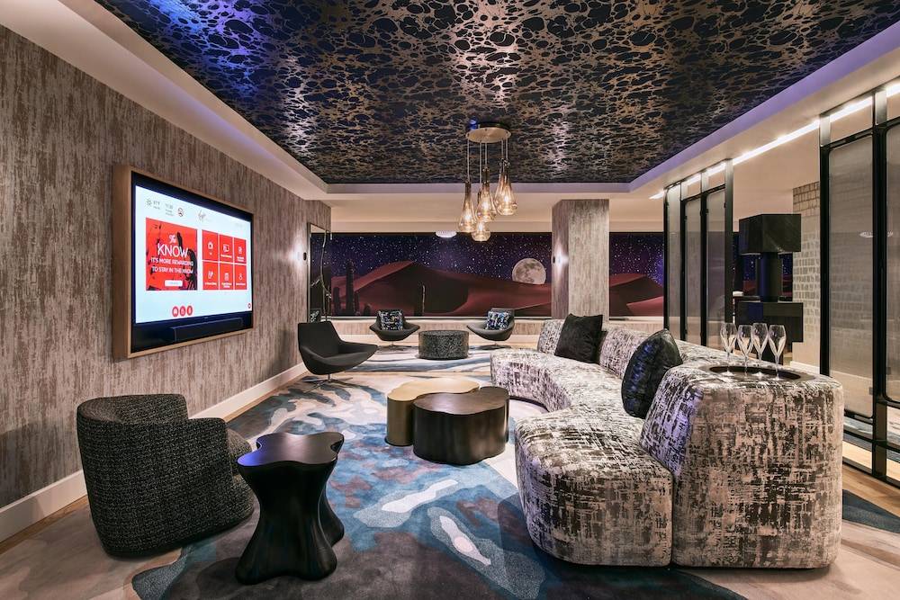 Virgin Hotels Las Vegas, Curio Collection by Hilton 2
