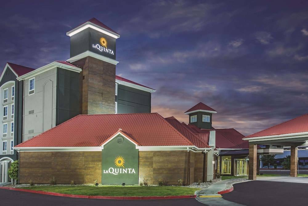 La Quinta by Wyndham Las Vegas Summerlin Tech 1