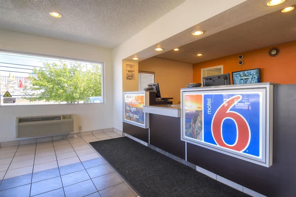 Motel 6 Las Vegas, NV – I-15 Stadium 1