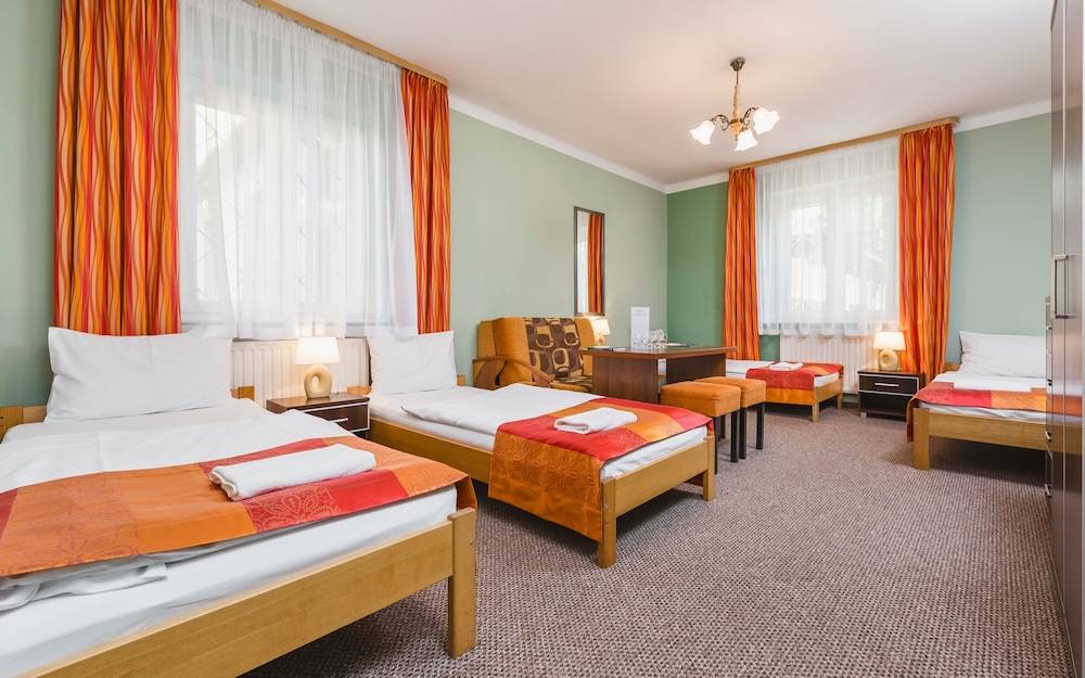Hostel Biały Dom 1