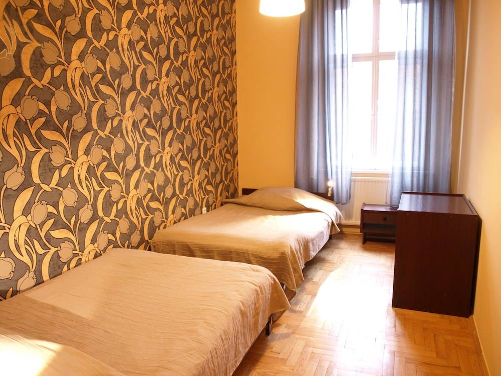 Cracow Old Town Guest House 2