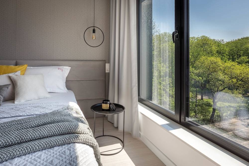 Modern View of Planty Park by Fragola Apartments 1