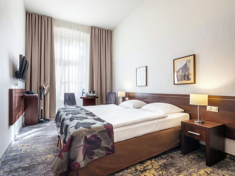 Hotel Rezydent 1