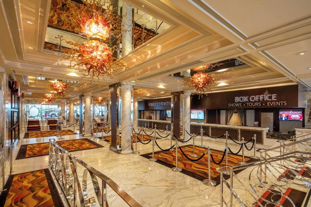 Golden Nugget Hotel & Casino Las Vegas 1