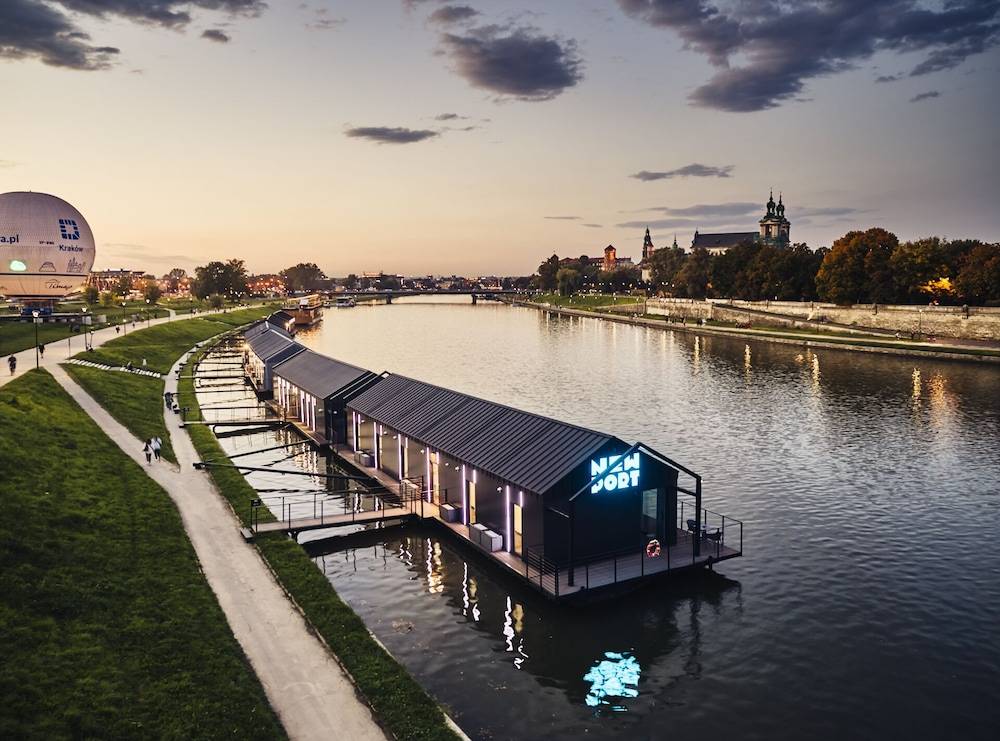 New Port Apartments on the River 1