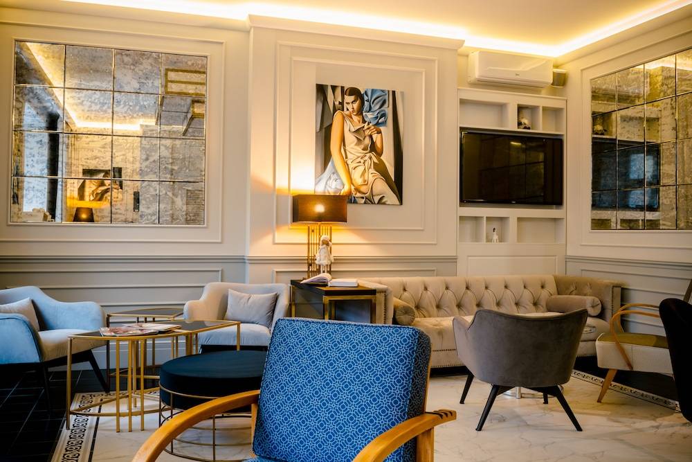 Amber Design Residence 1