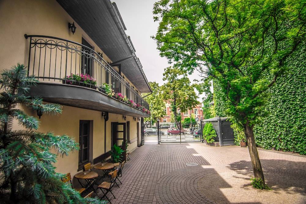 Nobilton Hotel 1