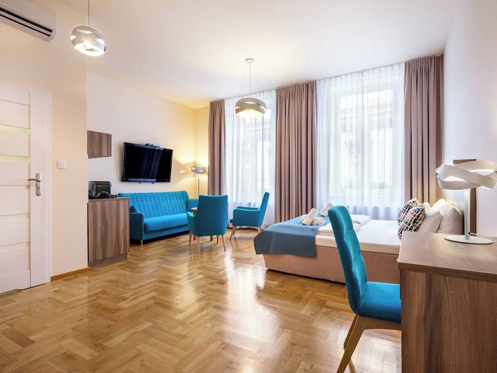 Kosmopolita Rooms 1