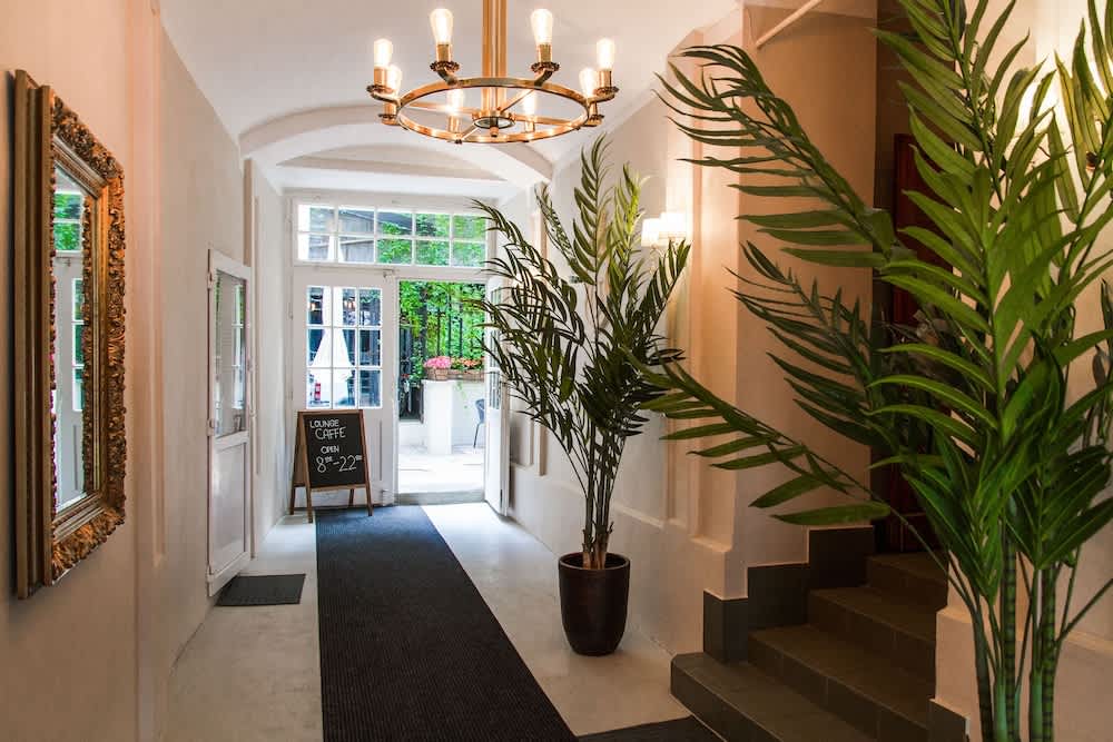 Lounge Apartments 2