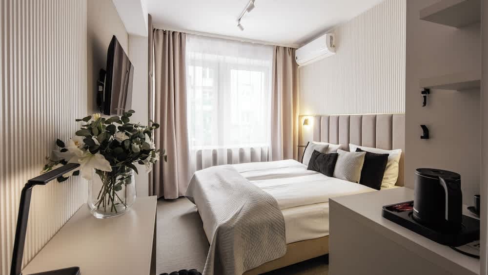 Hotel Delta 1