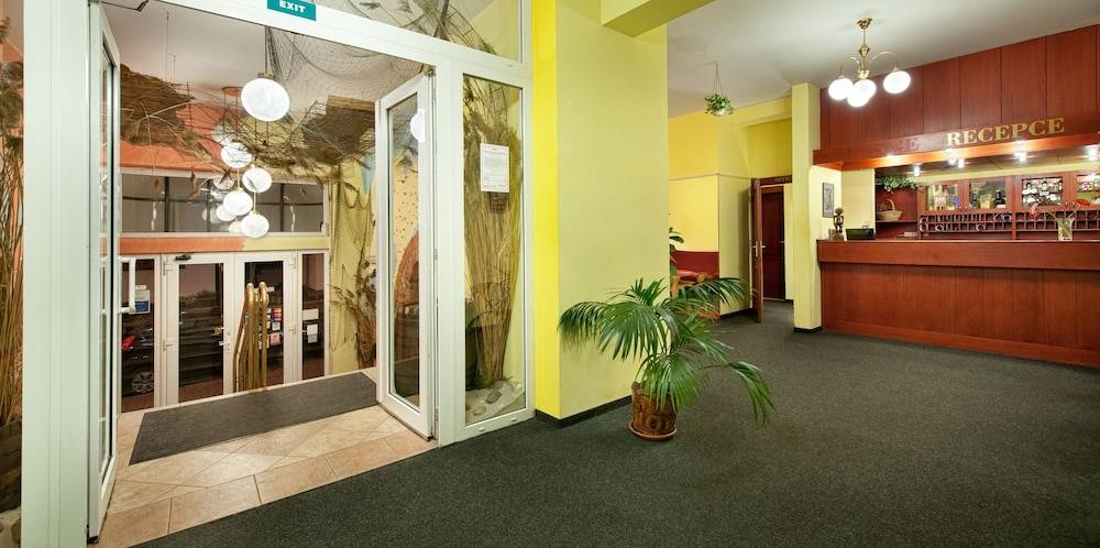 Hotel Henrietta 2