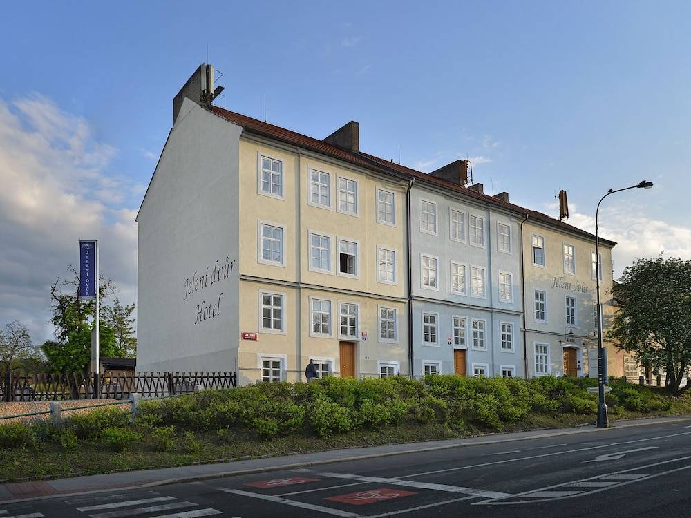 EA Hotel Jeleni Dvur Prague Castle 1