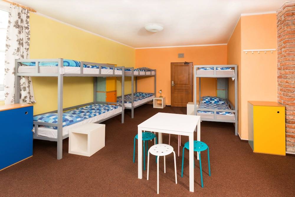 Hostel Downtown 2