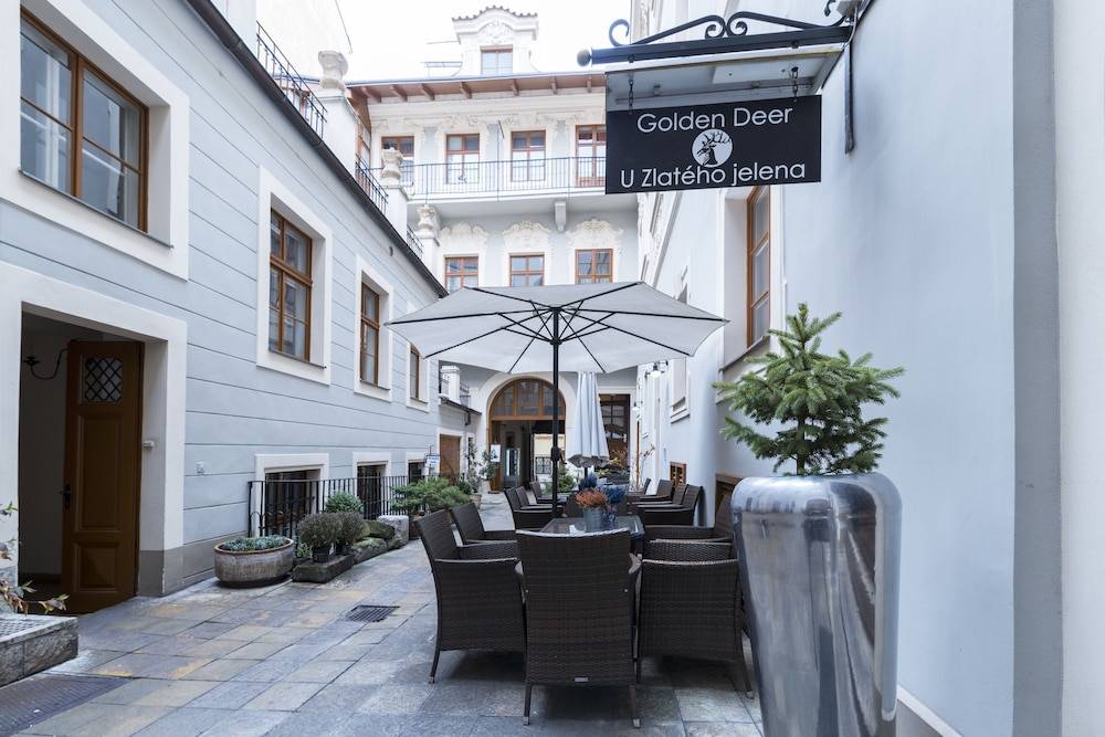 Hotel U Zlateho jelena 1