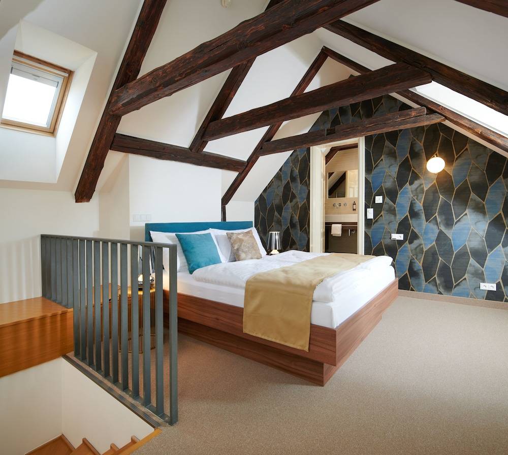 Golden Angel Suites by Adrez 2