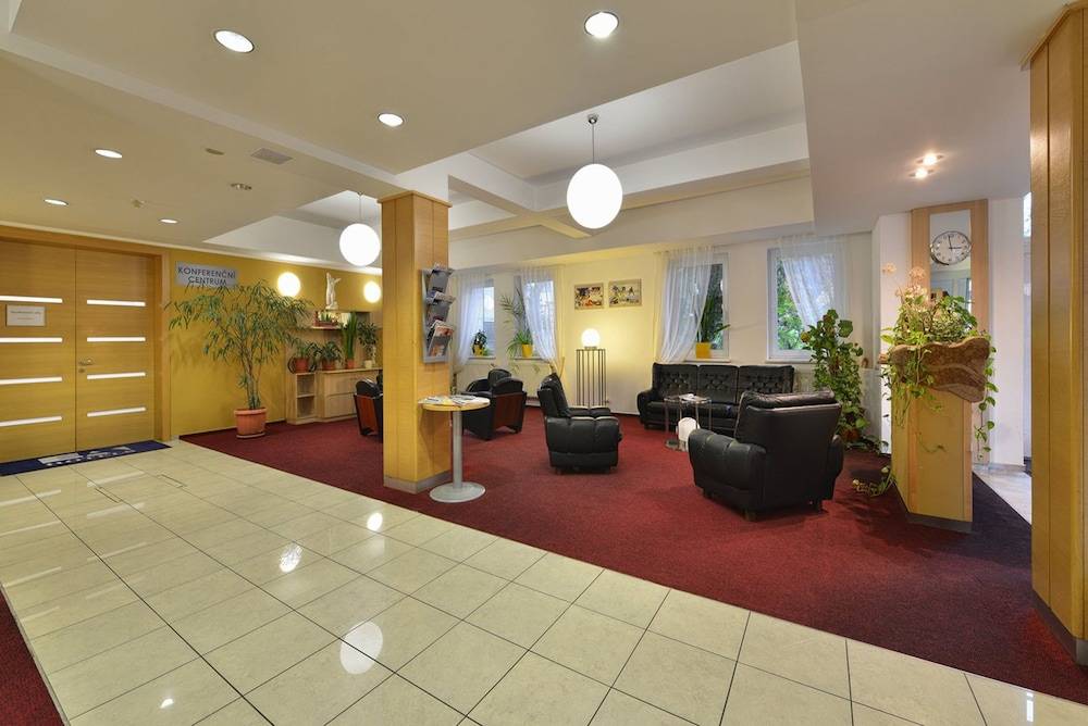 EA Hotel Populus 1