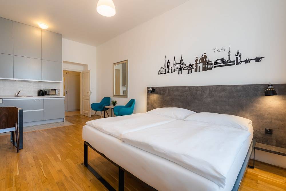 EA ApartHotel Melantrich 2