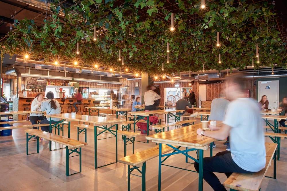 Urban Camper Hostel & Bar 1