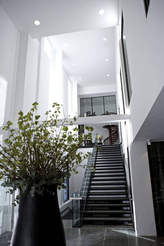 Nimb Hotel 2