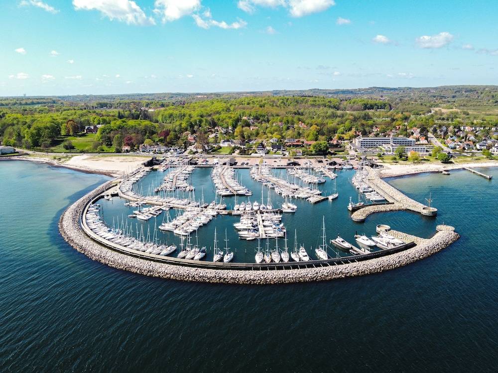 Hotel Marina 1