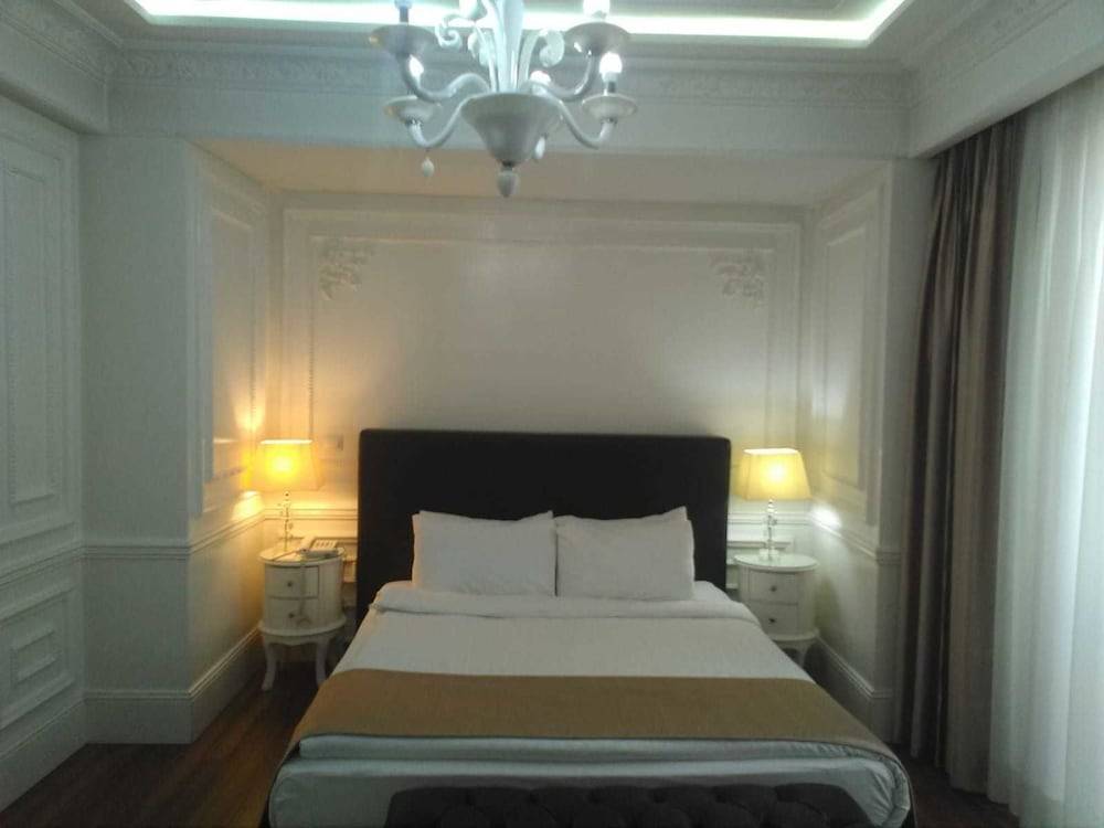 Cartoon Hotel 2