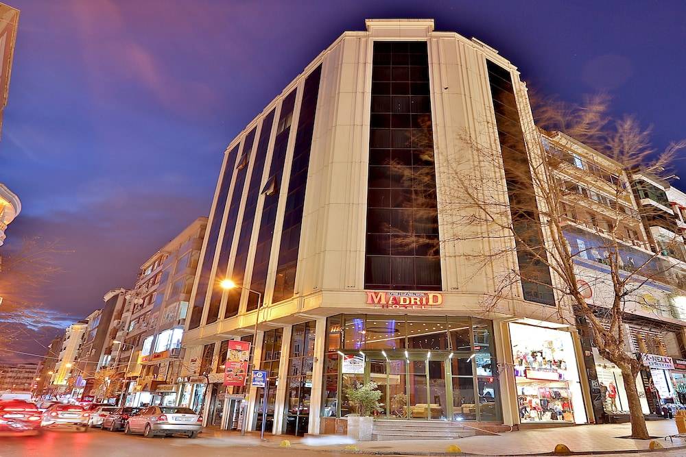 Grand Madrid Hotel 1