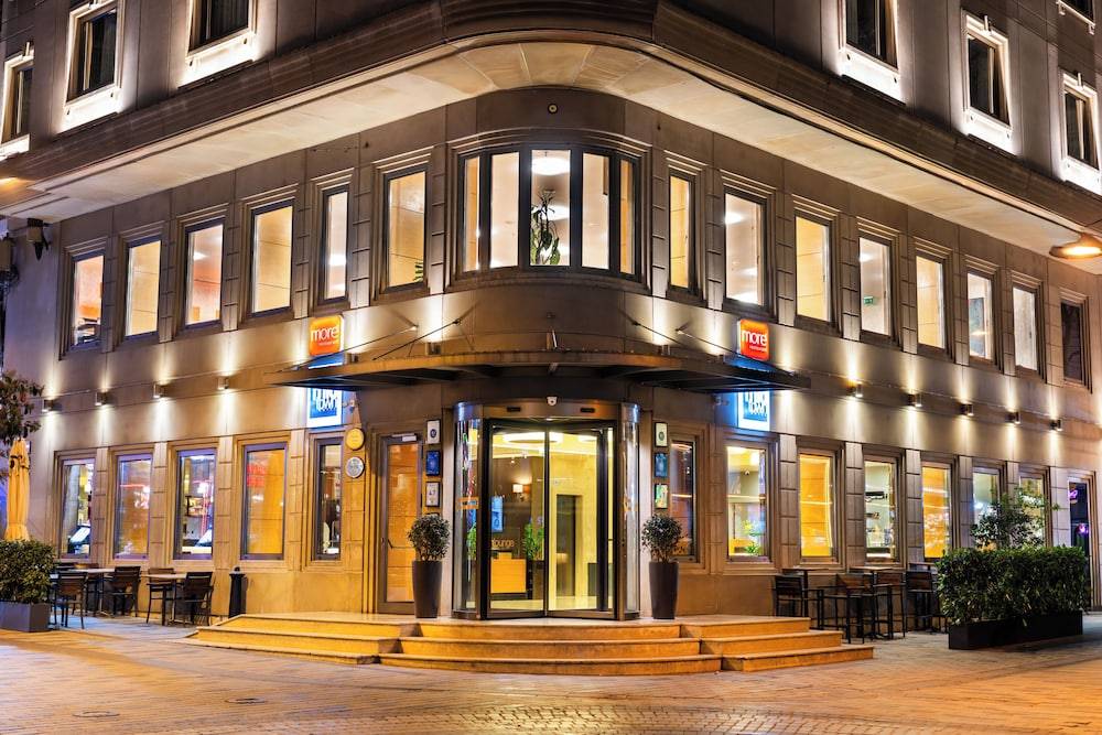 Midtown Hotel 1